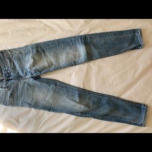 American Eagle low rise jean